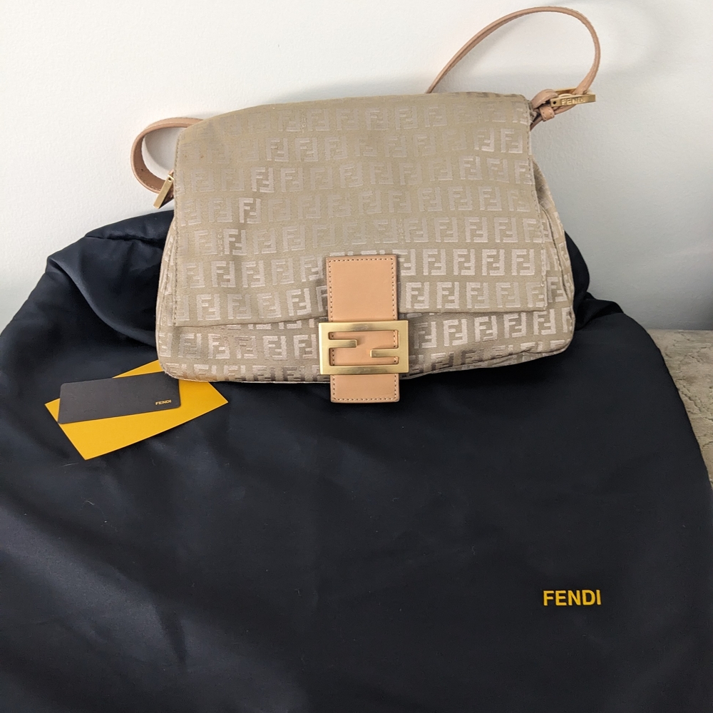 Fendi Tan Shoulder Bag with Gold Clasp and Textured Design